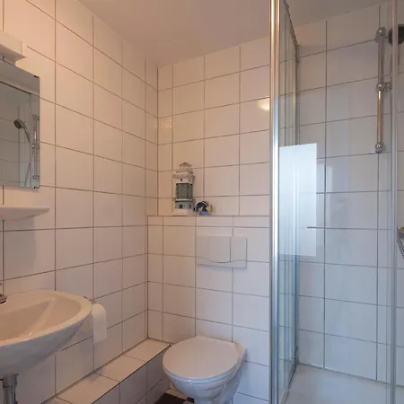 Und Mehr Daire *